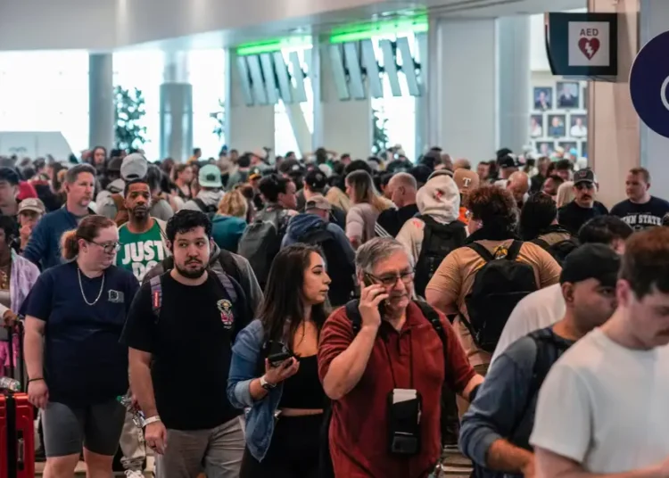 A TSA official said some US airports may be forced to close as security agents stop showing up for work