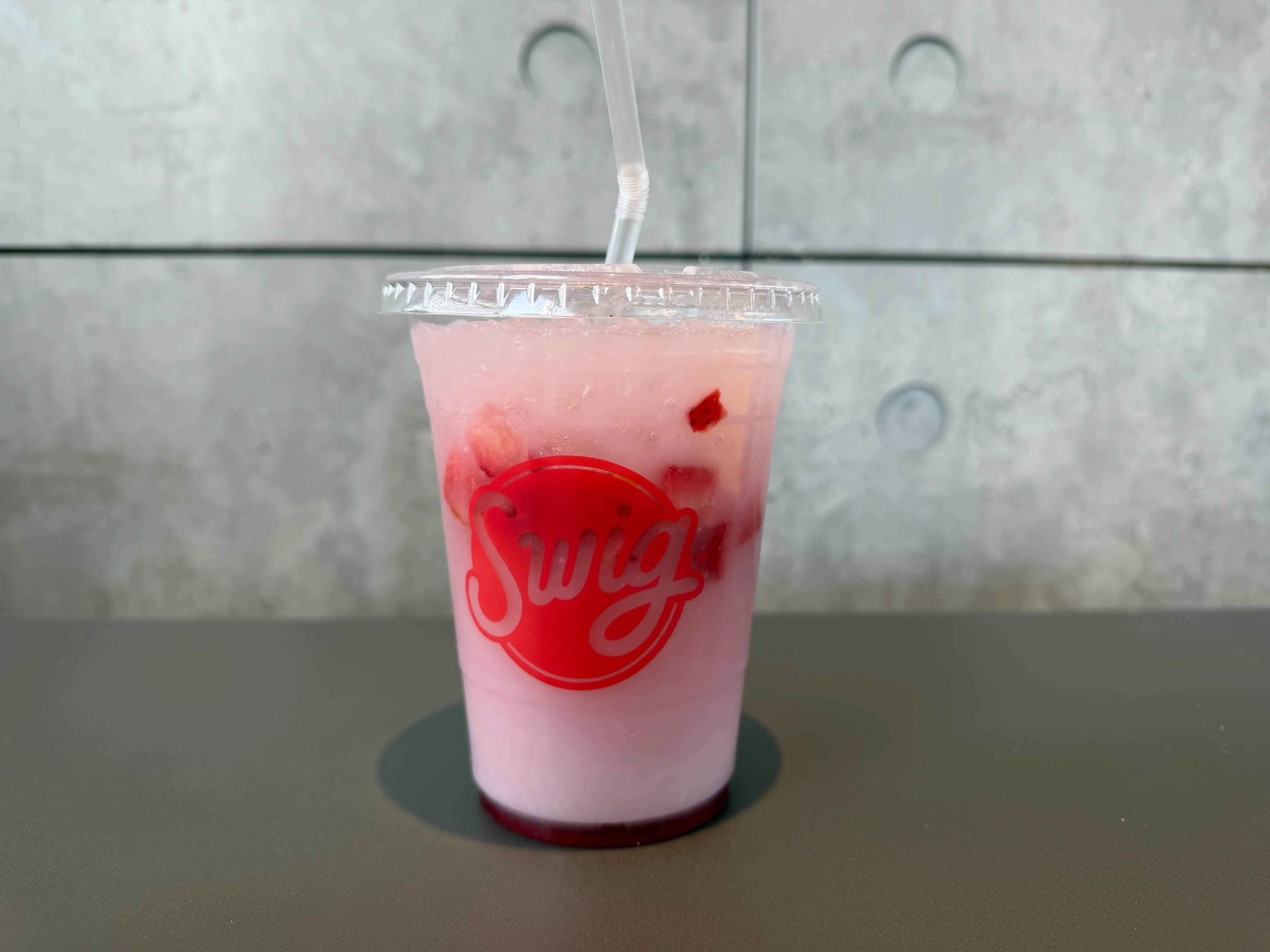 Swig Strawberry Breeze drink