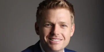 4 mistakes job seekers make when interviewing, according to a negotiation coach