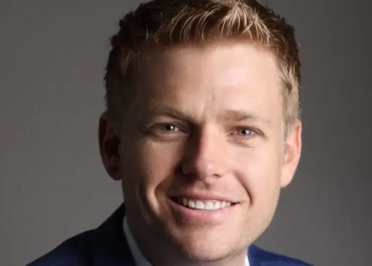 4 mistakes job seekers make when interviewing, according to a negotiation coach