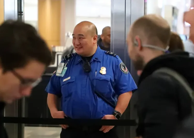 These 20 airports don’t use TSA screeners and are avoiding the travel chaos