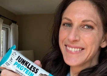 I’m a dietitian who frequently travels for work. These 6 protein-filled snacks are always in my carry-on bag.