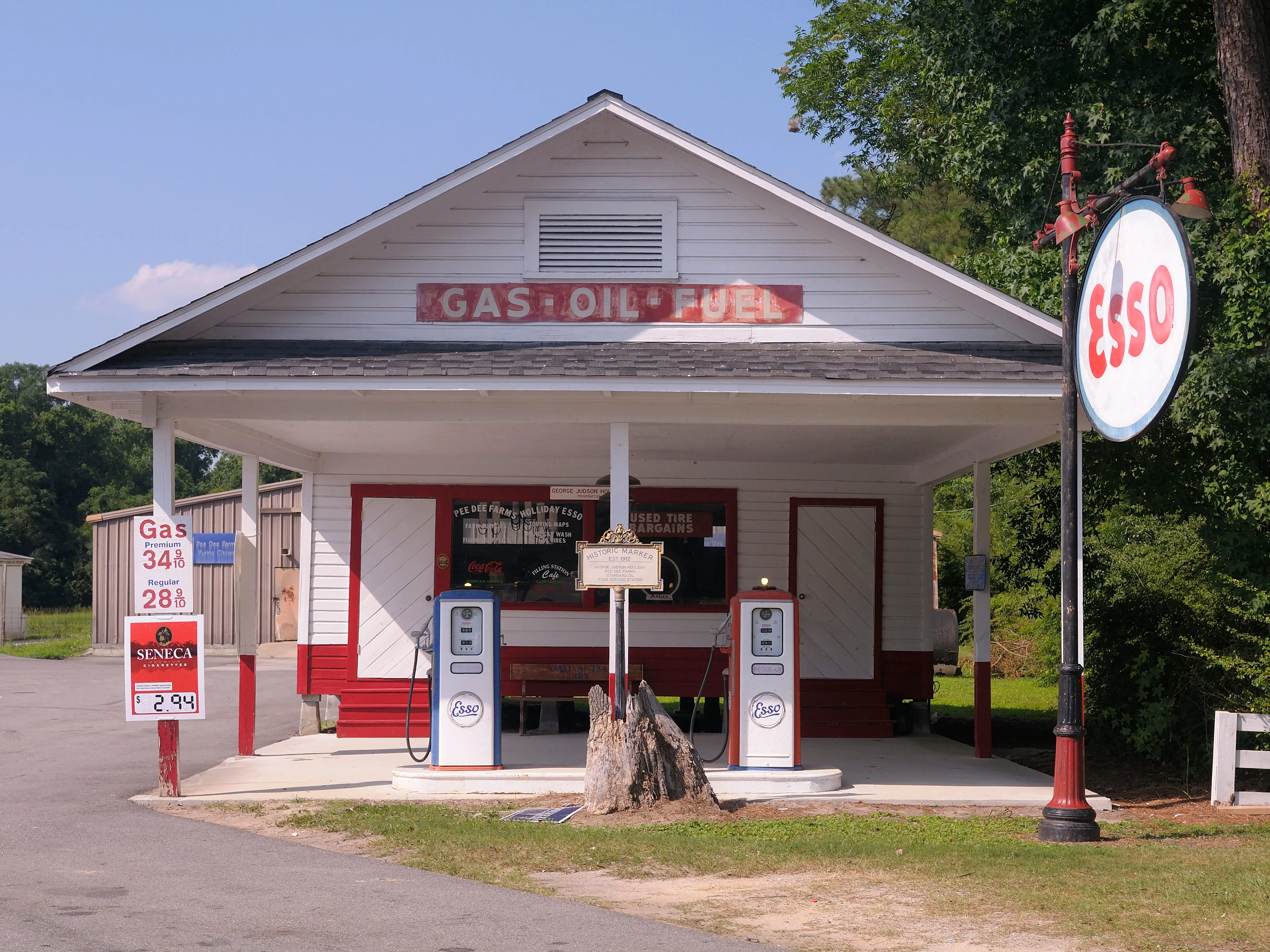 Old gas station in Myrtle Beach, South Carolina