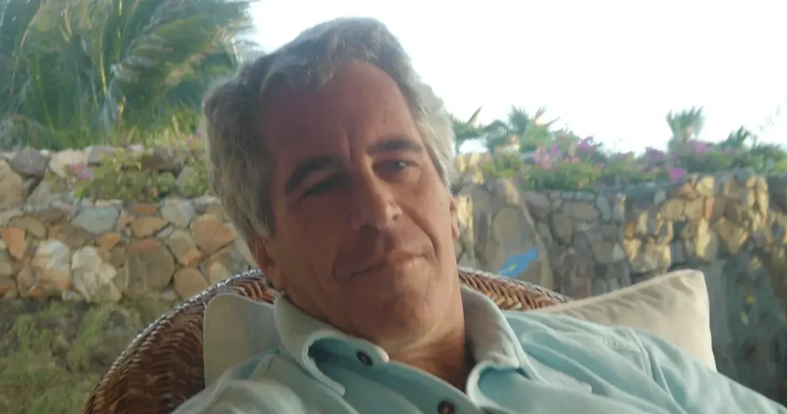 Jeffrey Epstein’s personal lawyer says he took out huge cash withdrawals because he had trouble getting a credit card