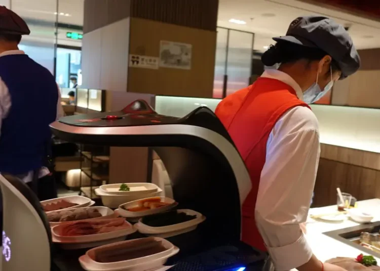 The robot that went on the fritz while dancing at Haidilao in California was in ‘celebration mode,’ the restaurant says