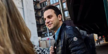 I’m the CEO of Naya. I call my mom daily, refuse to have an assistant, and no longer send 11 p.m. emails.