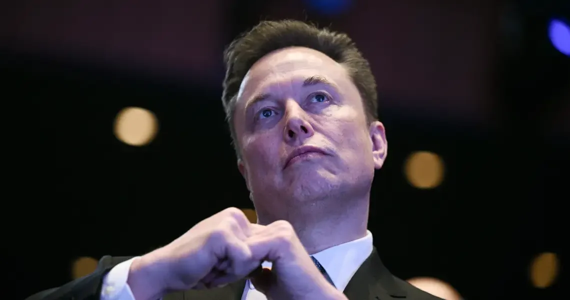 Elon Musk offers to pay the salaries of TSA agents