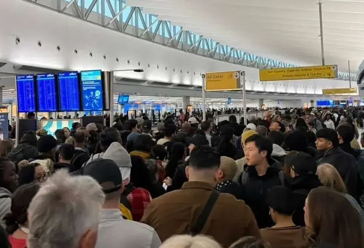 Travelers describe airport chaos as unpaid TSA agents stop showing up: ‘The line is coming from all directions’