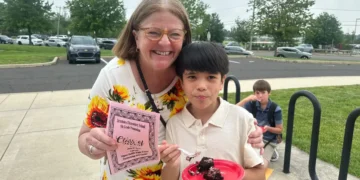 I tried to be the perfect school volunteer mom. My kids don’t remember it.