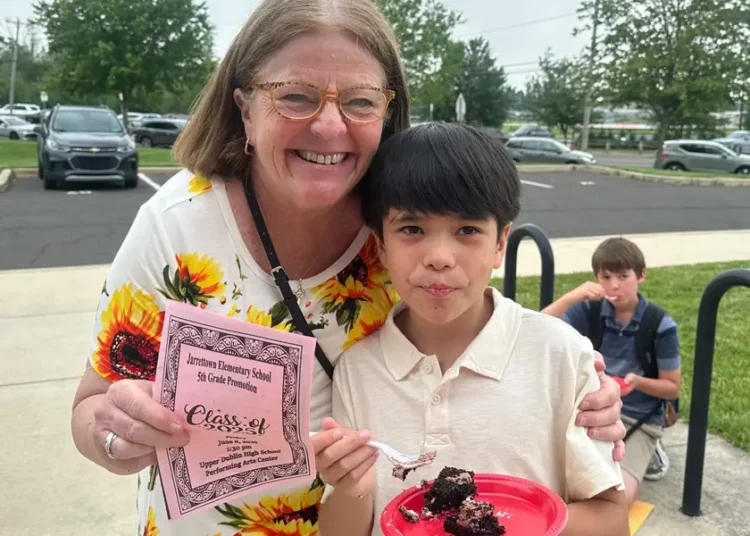 I tried to be the perfect school volunteer mom. My kids don’t remember it.