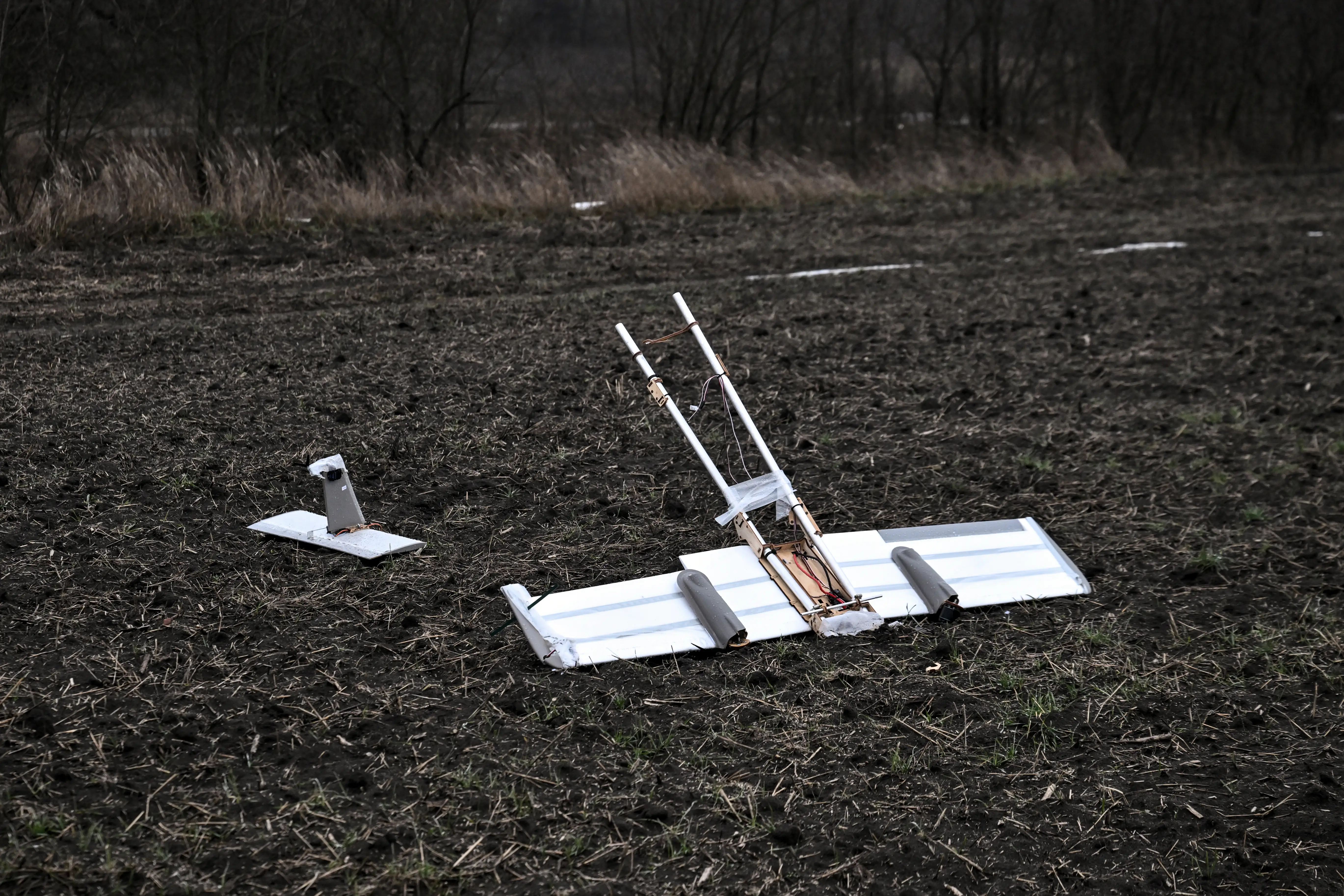A Russian Molniya strike drone lies in the field in the Orikhiv direction, Ukraine, on January 7, 2026.