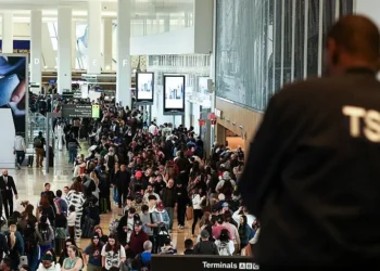 Why some airports have hours-long security lines, and others are a breeze