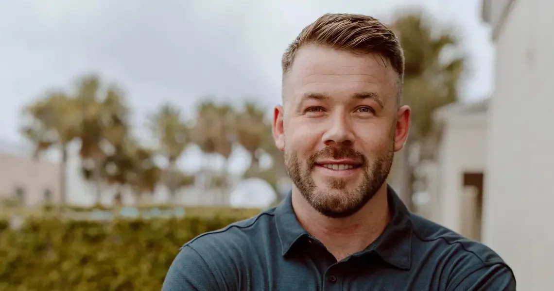 As a real estate agent, making money off Airbnbs was a safe bet. I decided to franchise my favorite coffee shop instead.