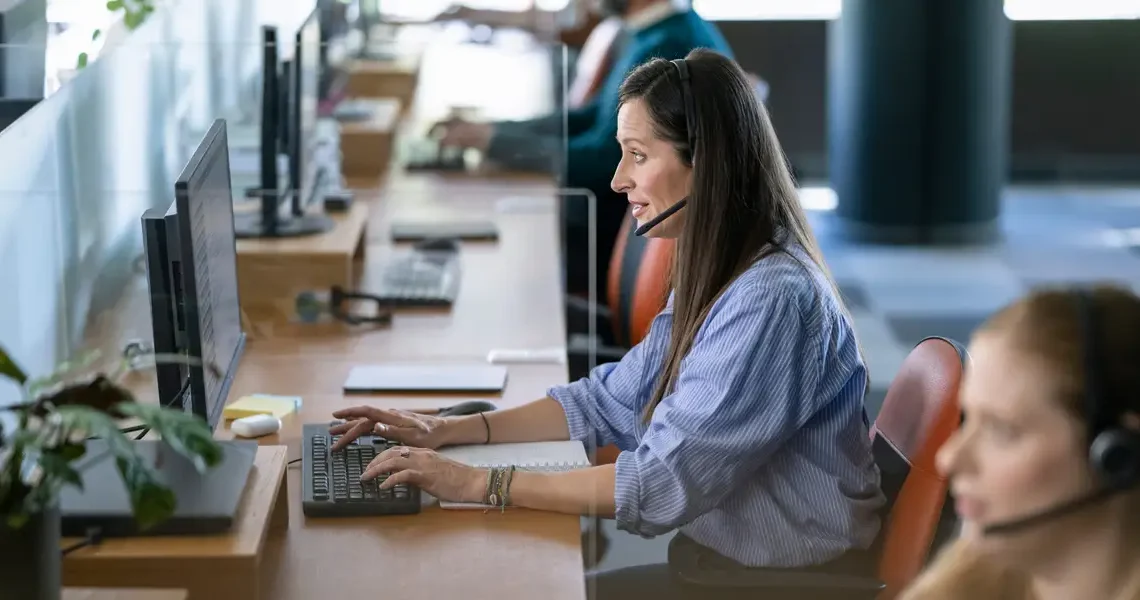 As middle managers thin out, companies hand sales training to AI simulations