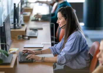 As middle managers thin out, companies hand sales training to AI simulations