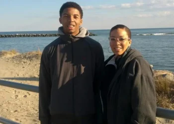 My son and I built a successful bow tie business on Amazon together. We had to shut it down to save our relationship.