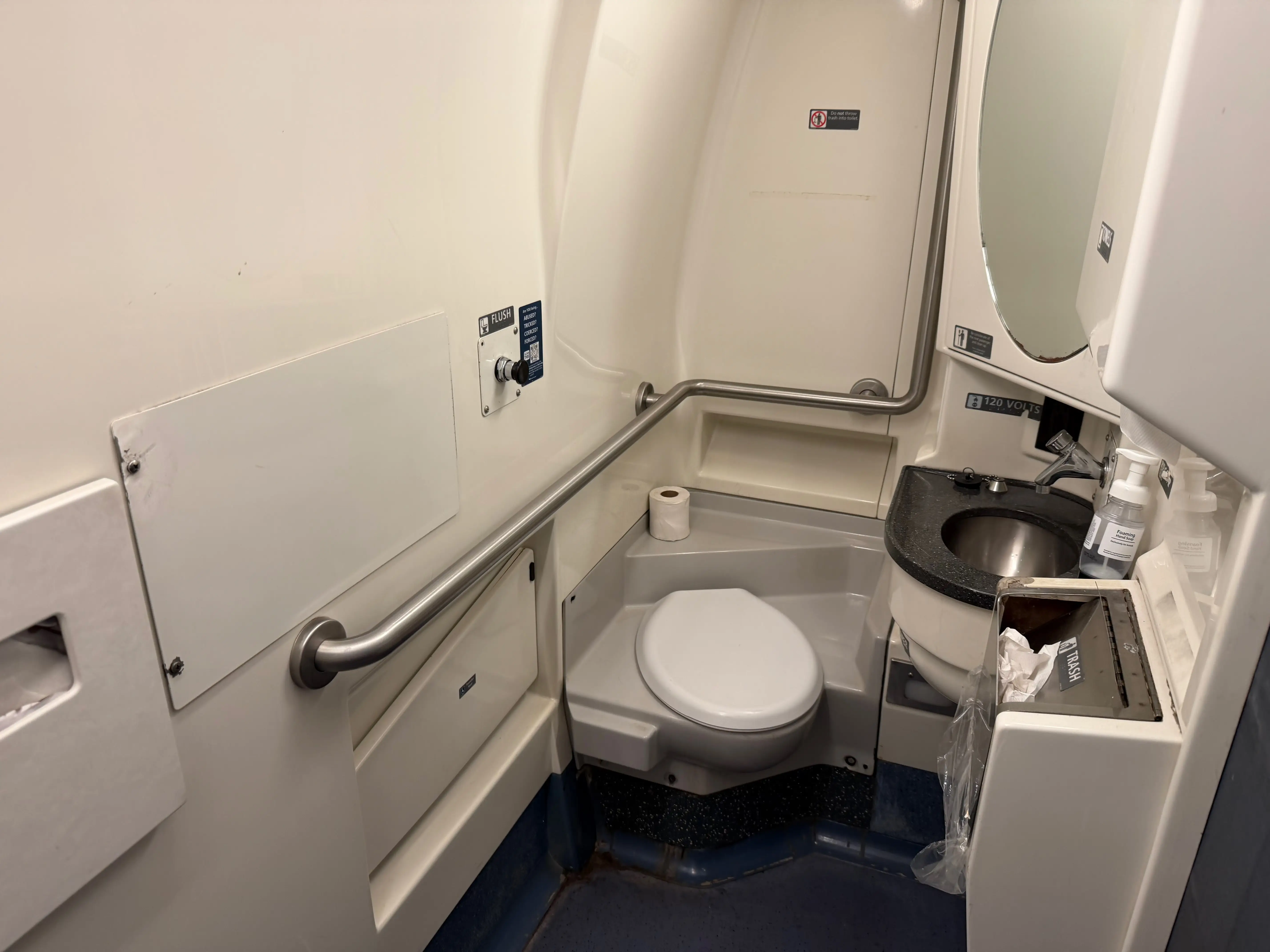 Bathrooms on Amtrak coach class