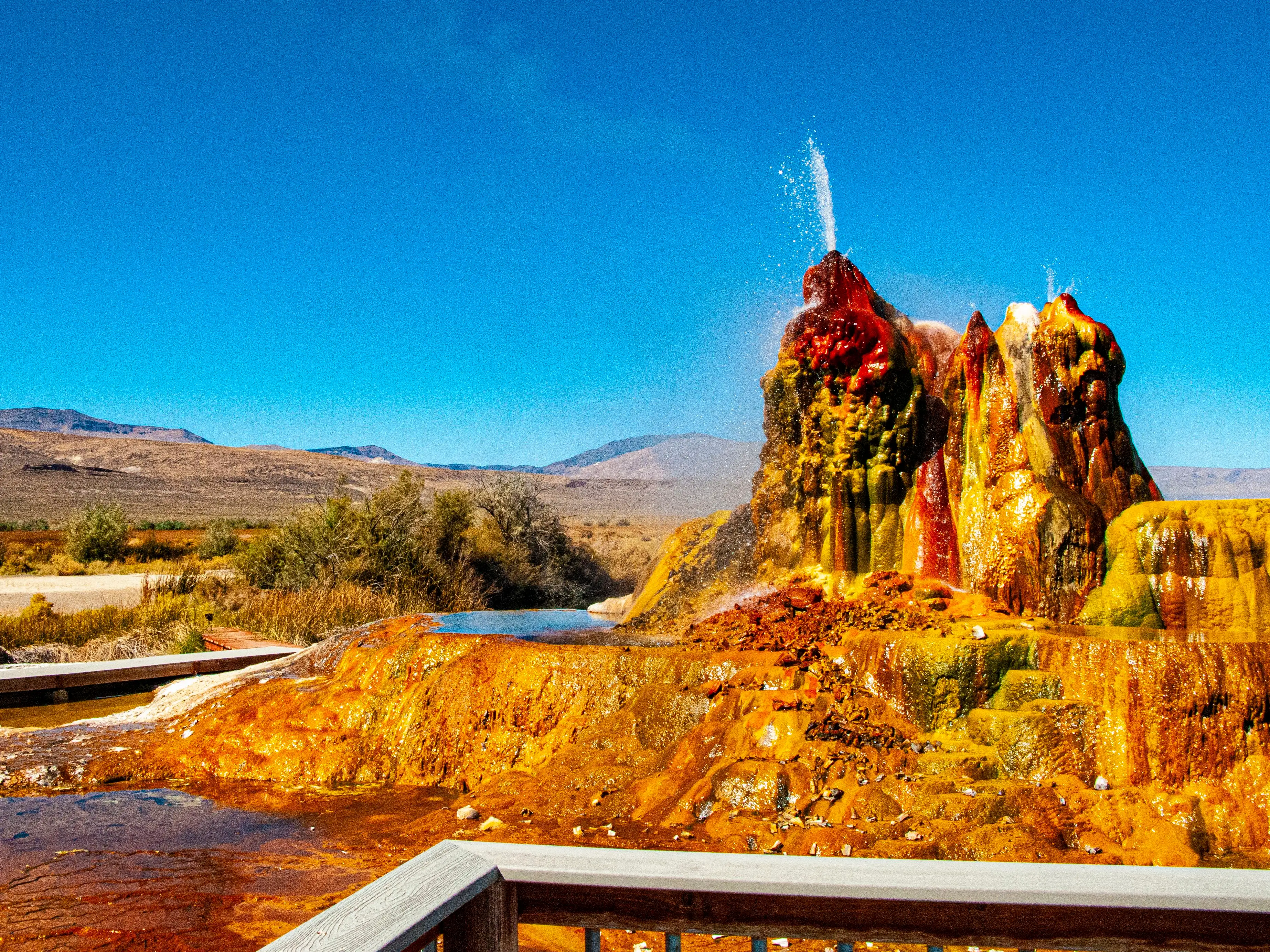 Fly Geyser.