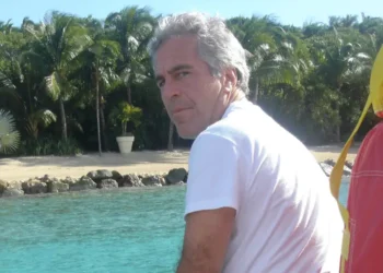 Diamonds and hard drives from Jeffrey Epstein’s safe went missing for 5 days. Now we know where they went.