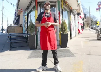 I spent my life savings on a NYC deli that was infested with rodents. Now, I bring in up to $4,000 a day thanks to 1 viral sandwich.