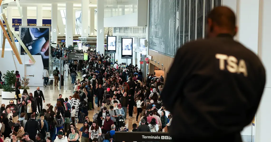 TSA agents are finally getting some back pay