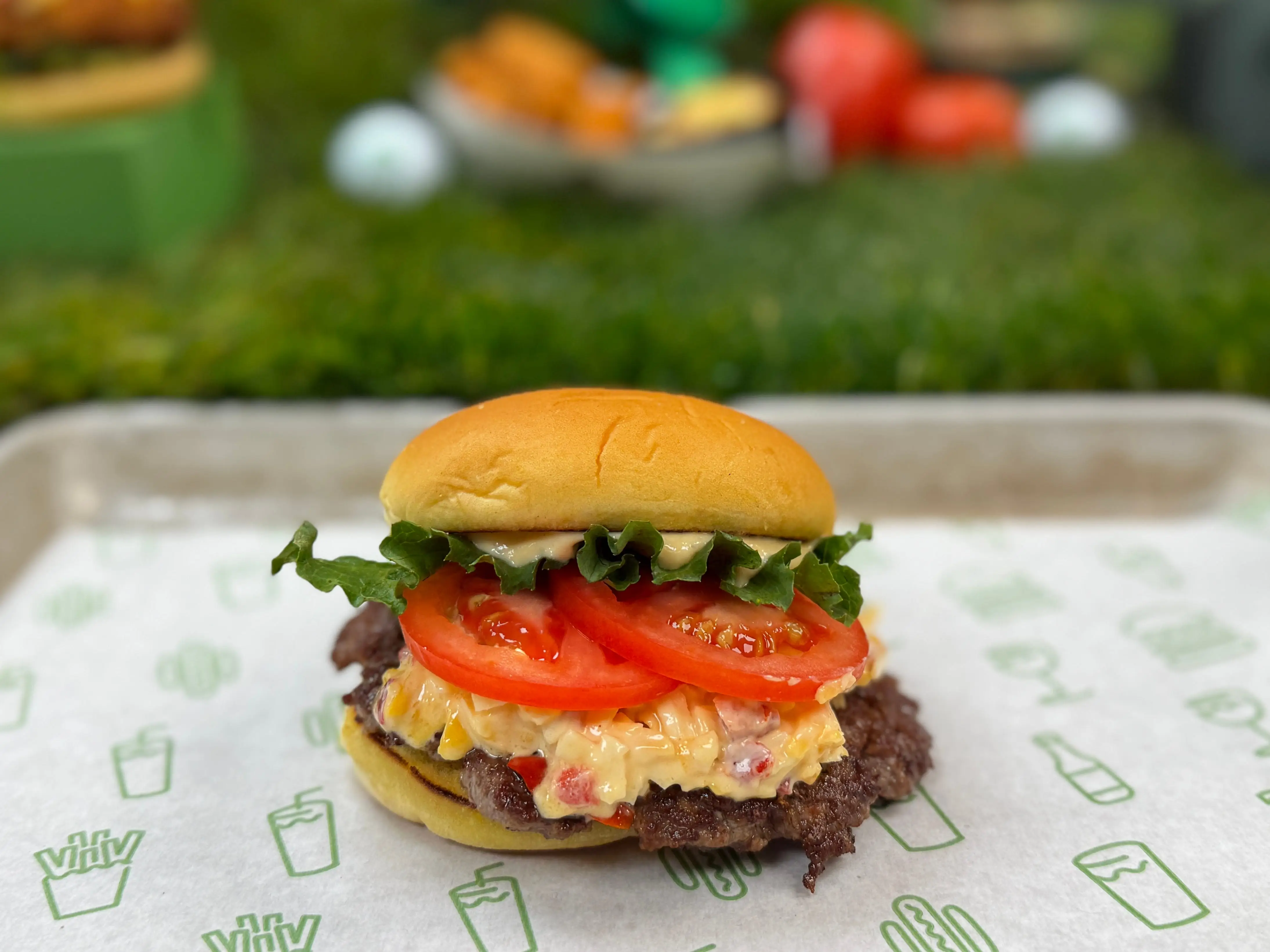 shake shack clubhouse pimento cheese burger