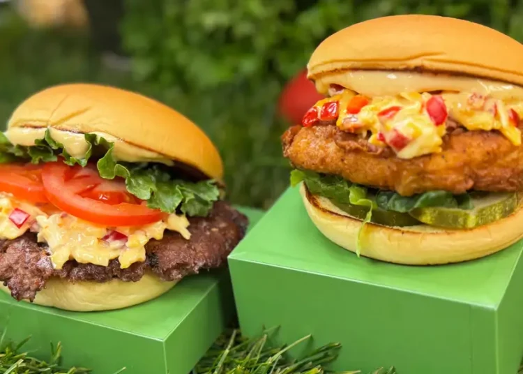 I tried Shake Shack’s new Clubhouse Pimento Cheese menu. It puts a fun spin on a classic Masters snack.