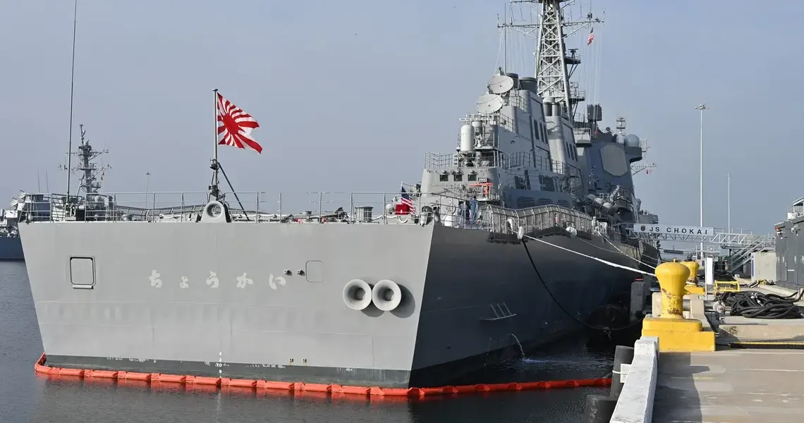 The first Japanese destroyer to get Tomahawks will begin live-fire tests of the missiles this year