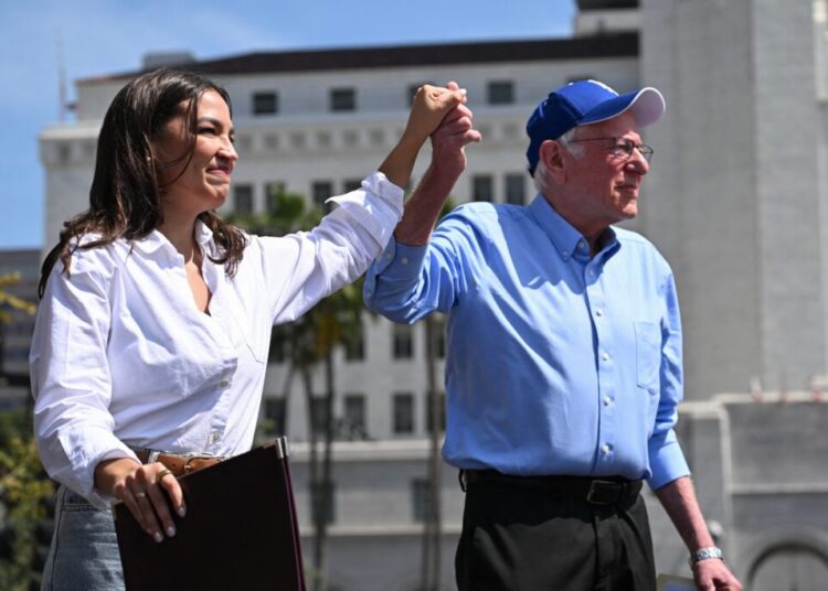 Sanders pitches bill to block data centers as populists seize on AI fears