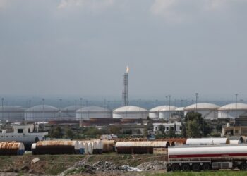 Oil prices spiral again as White House moves make little impact