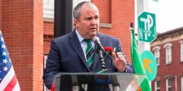 Former NJ Assemblyman Albert Coutinho, 56, killed in fiery car crash