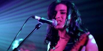 Amy Winehouse Told Herself She Wouldn’t Write About This Topic Early in Her Career, but It Happened Anyway