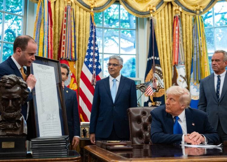 Trump appointees aren’t legally qualified to vote on ballroom, critics say