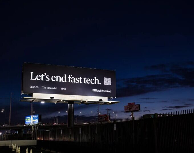 These Official ChromeOS Flex USB Sticks Can Give Your Old Mac or Windows PC a Second Life