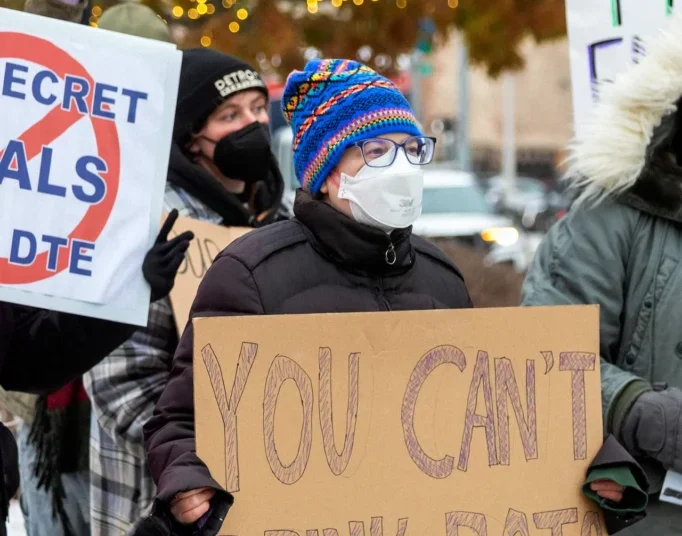 Big Tech Signs White House Data Center Pledge With Good Optics and Little Substance