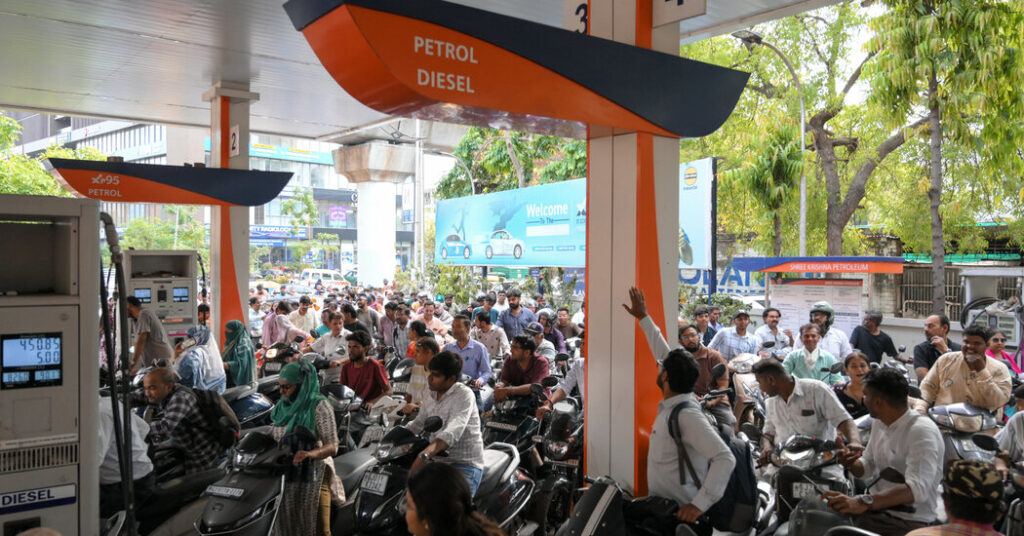 Asia Is Getting Crushed Between Oil Prices and the Dollar