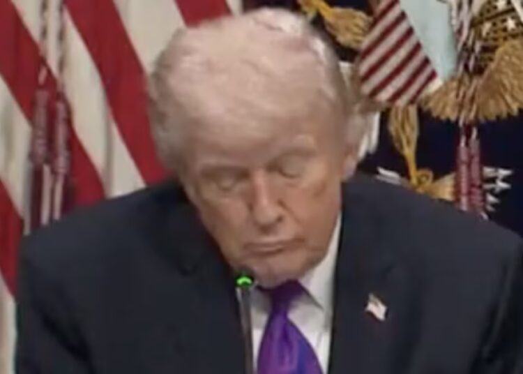 Trump, 79, Can’t Keep His Eyes Open at His Own Meeting
