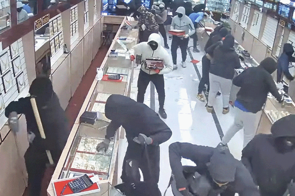 Terrifying moment gang raids jewelry store for $1.7M in one minute