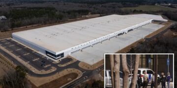 Georgia city cuts off water to planned ICE detention ‘mega center’ that could house up to 10,000 migrants
