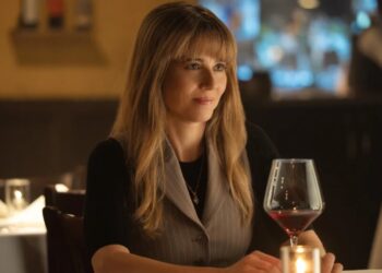 ‘DTF St. Louis’ Star Linda Cardellini Unpacks Episode 3’s Carol Reveal: ‘She Doesn’t Have Any Shame’