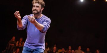 ‘Every Brilliant Thing’ Broadway Review: A Deluge of Audience Participation Buries Daniel Radcliffe