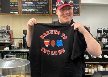 After barista’s tips were stolen, strangers showed up with $900