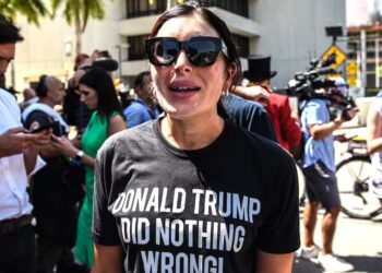 One of Trump’s First Calls After Starting War Was to Laura Loomer