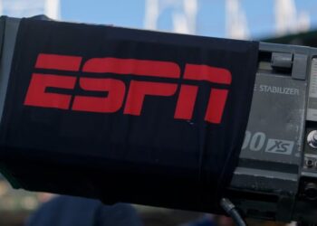 ESPN Adds 6 Sports Writers From the Washington Post