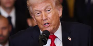 Trump Rocked by Shock Disastrous Economy Downturn