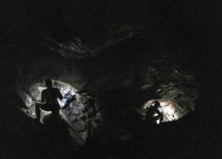 A violent parallel economy in Venezuela is threatening a Trump initiative