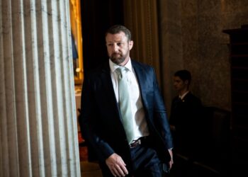 DHS pick Markwayne Mullin once hired felon who illegally stored guns at work