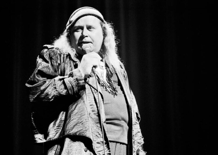 Sam Kinison Once Punched Billy Idol’s Guitarist (According to Idol)