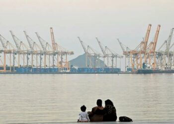 Trump pledged the ‘free flow of energy’ from the Middle East, and he has a week to show progress before prices really spike again