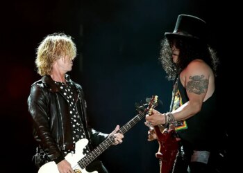 Watch: Guns N’ Roses Bandmates Slash and Duff McKagan Teamed up With Former Members Steven Adler and Gilby Clarke for a Live Performance of ‘It’s So Easy’